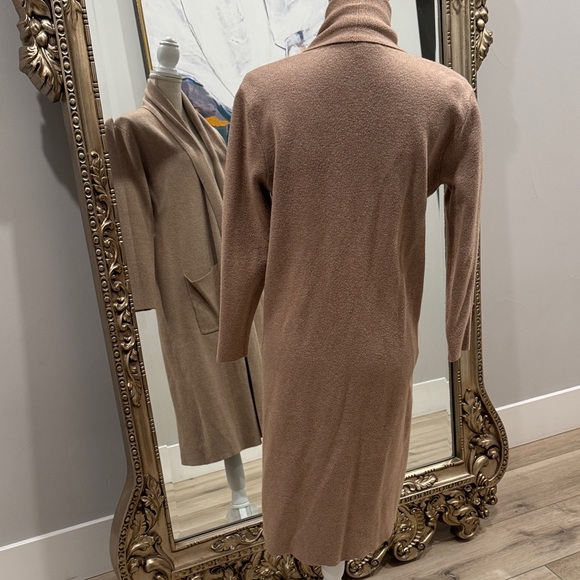 Elegant Tan Women's Cape Coat - Picture 3 of 4